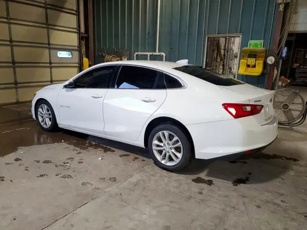1G1ZD5ST7JF240167 2018 CHEVROLET MALIBU - Image 2