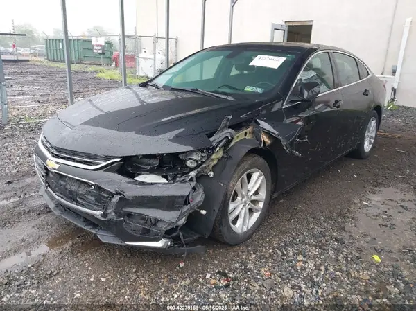 1G1ZD5ST7JF245563 2018 CHEVROLET MALIBU - Image 2