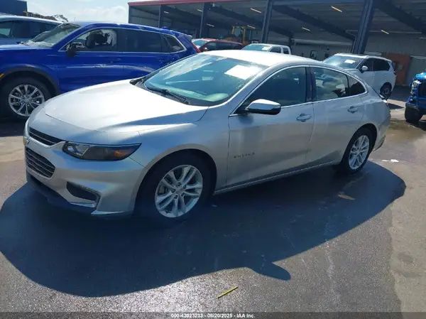 1G1ZD5ST7JF252061 2018 CHEVROLET MALIBU - Image 2