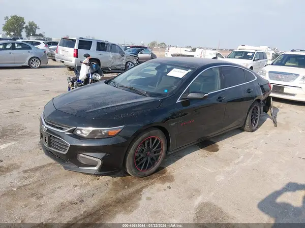 1G1ZD5ST7JF252545 2018 CHEVROLET MALIBU - Image 2