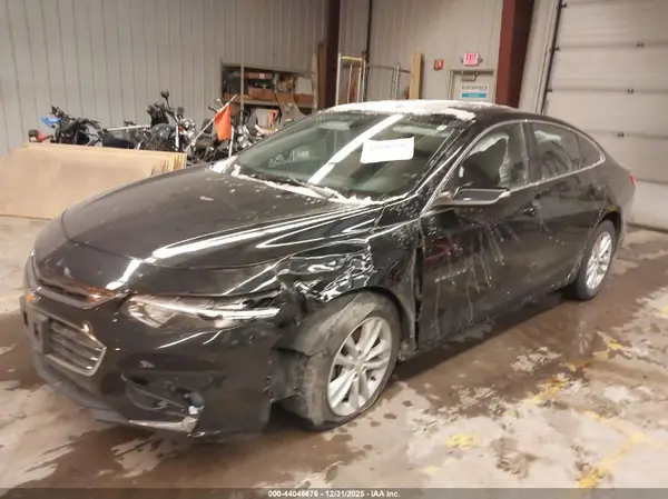 1G1ZD5ST7JF253162 2018 CHEVROLET MALIBU - Image 2
