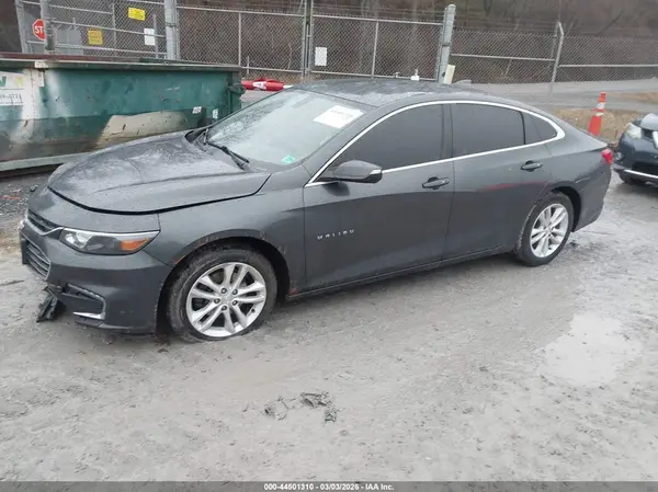 1G1ZD5ST7JF257681 2018 CHEVROLET MALIBU - Image 2