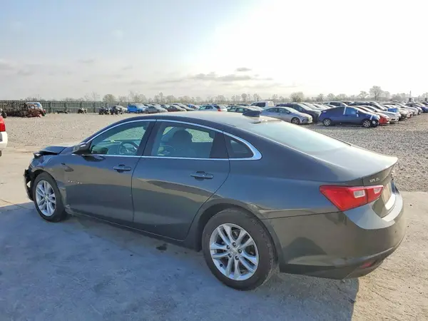 1G1ZD5ST7JF257924 2018 CHEVROLET MALIBU - Image 2