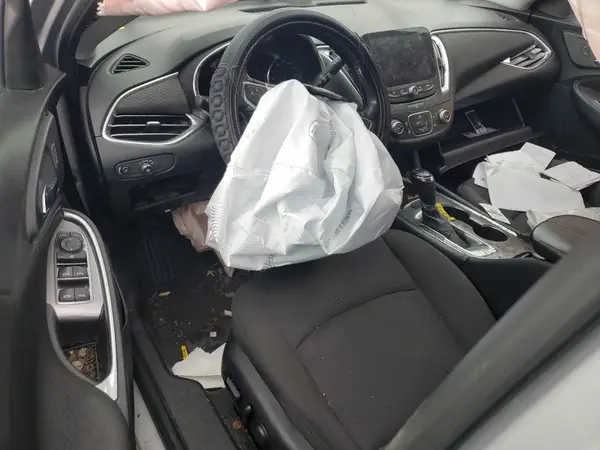 1G1ZD5ST7JF259513 2018 CHEVROLET MALIBU - Image 8