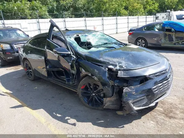 1G1ZD5ST7JF260676 2018 CHEVROLET MALIBU - Image 1