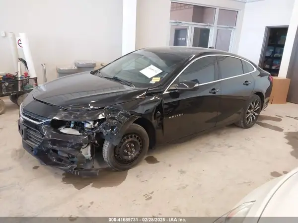 1G1ZD5ST7JF261648 2018 CHEVROLET MALIBU - Image 2