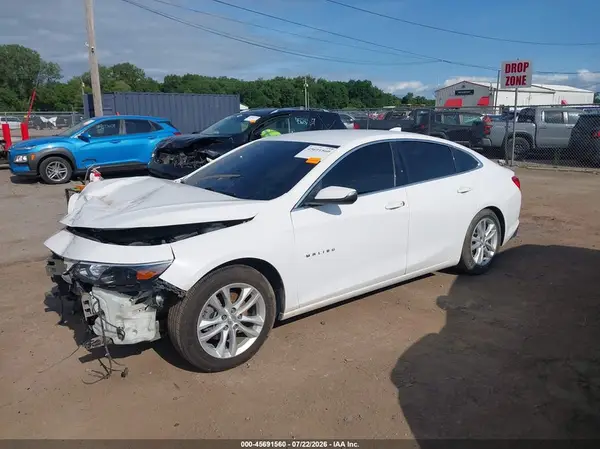 1G1ZD5ST7JF262587 2018 CHEVROLET MALIBU - Image 2