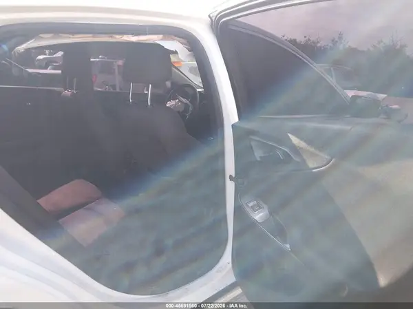 1G1ZD5ST7JF262587 2018 CHEVROLET MALIBU - Image 8