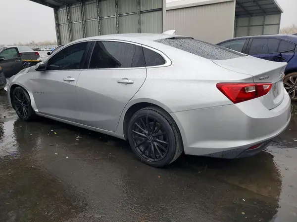 1G1ZD5ST7JF263643 2018 CHEVROLET MALIBU - Image 2