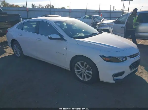 1G1ZD5ST7JF266073 2018 CHEVROLET MALIBU - Image 1