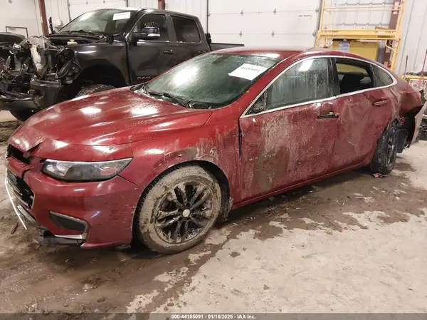 1G1ZD5ST7JF268891 2018 CHEVROLET MALIBU - Image 2