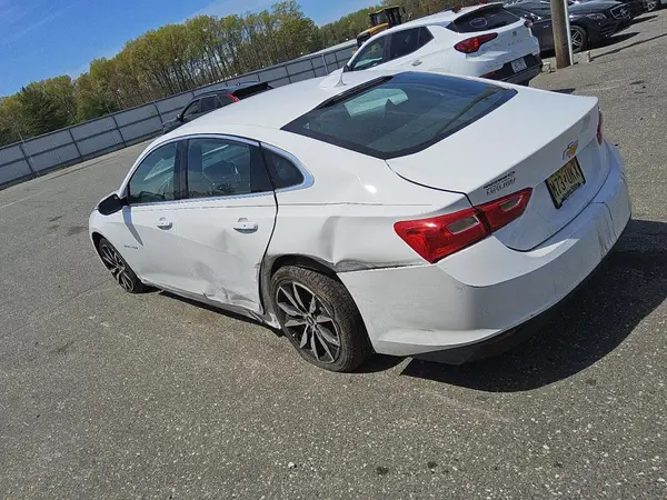 1G1ZD5ST7JF272858 2018 CHEVROLET MALIBU - Image 2