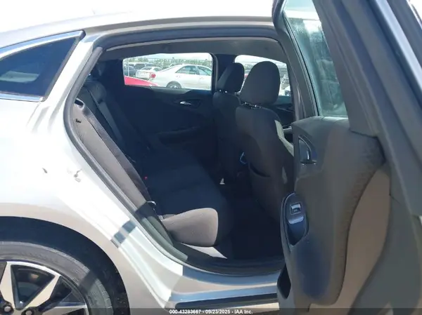 1G1ZD5ST7JF274092 2018 CHEVROLET MALIBU - Image 8