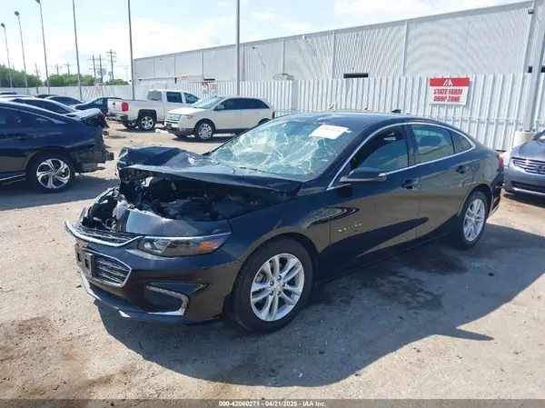 1G1ZD5ST7JF274223 2018 CHEVROLET MALIBU - Image 2