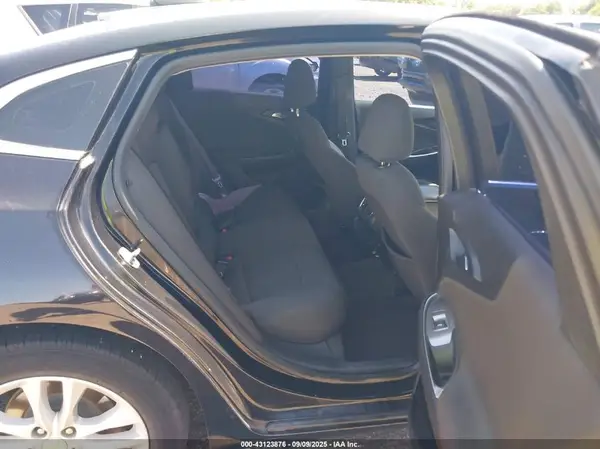 1G1ZD5ST7JF274609 2018 CHEVROLET MALIBU - Image 8