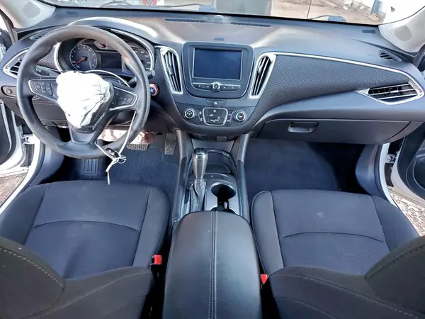 1G1ZD5ST7JF276215 2018 CHEVROLET MALIBU - Image 8