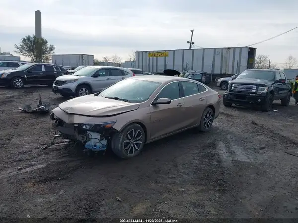 1G1ZD5ST7JF281737 2018 CHEVROLET MALIBU - Image 2