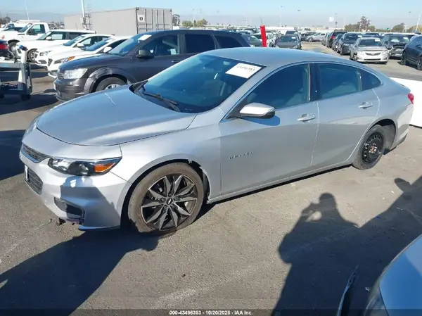 1G1ZD5ST7JF282998 2018 CHEVROLET MALIBU - Image 2