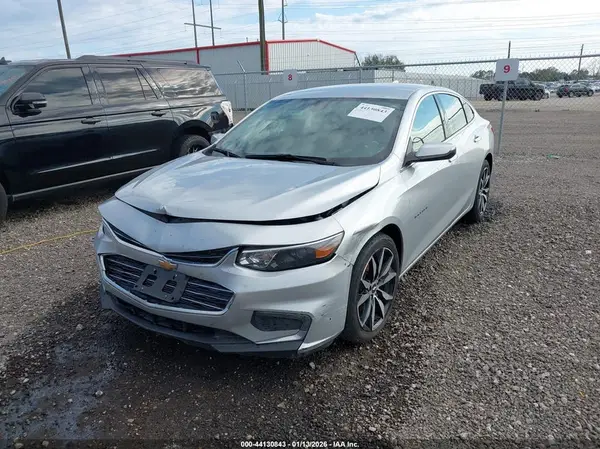 1G1ZD5ST7JF286761 2018 CHEVROLET MALIBU - Image 2