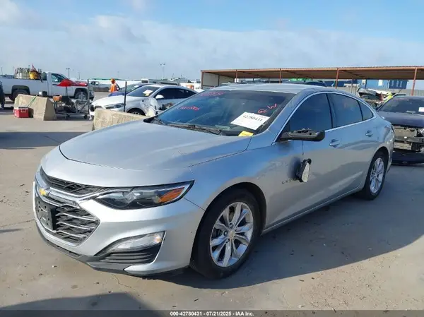 1G1ZD5ST7KF108902 2019 CHEVROLET MALIBU - Image 2