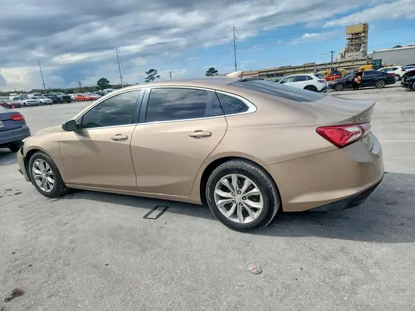 1G1ZD5ST7KF123674 2019 CHEVROLET MALIBU - Image 2