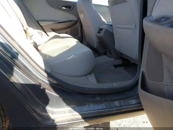 1G1ZD5ST7KF133458 2019 CHEVROLET MALIBU - Image 8