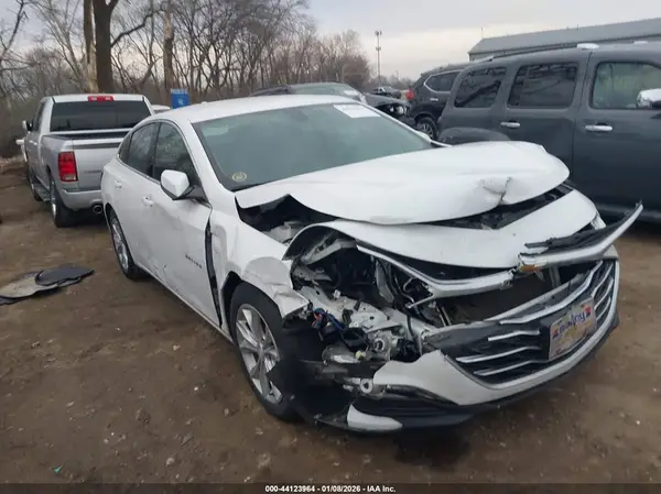 1G1ZD5ST7KF135873 2019 CHEVROLET MALIBU - Image 1