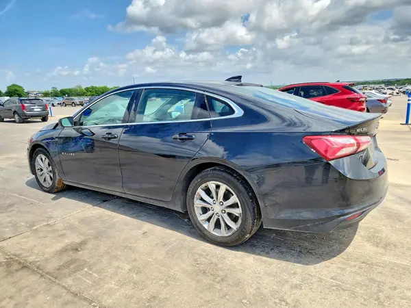 1G1ZD5ST7KF140104 2019 CHEVROLET MALIBU - Image 2
