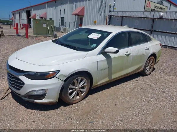 1G1ZD5ST7KF142774 2019 CHEVROLET MALIBU - Image 2