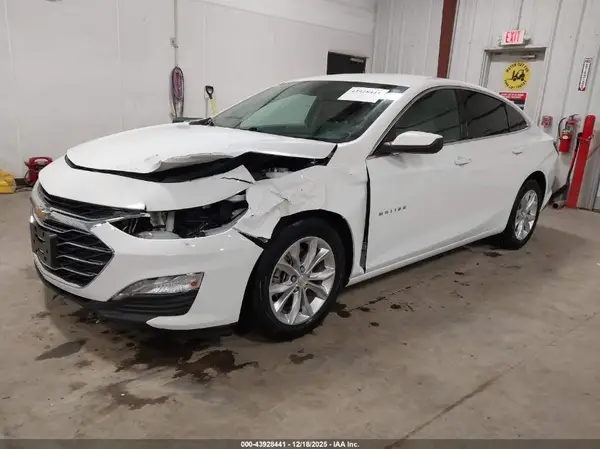 1G1ZD5ST7KF149627 2019 CHEVROLET MALIBU - Image 2