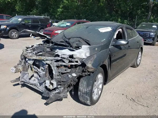 1G1ZD5ST7KF150700 2019 CHEVROLET MALIBU - Image 2