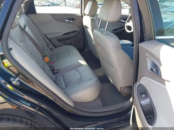 1G1ZD5ST7KF156027 2019 CHEVROLET MALIBU - Image 8