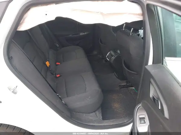 1G1ZD5ST7KF171479 2019 CHEVROLET MALIBU - Image 8