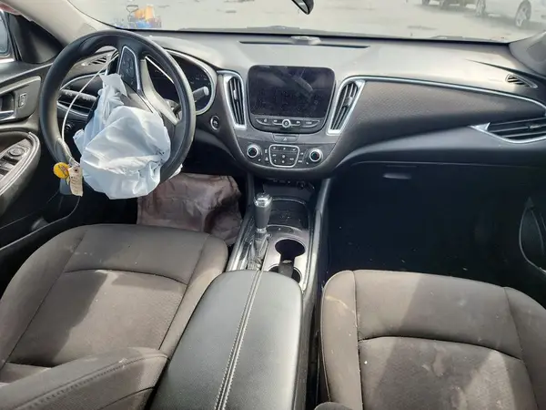 1G1ZD5ST7KF175726 2019 CHEVROLET MALIBU - Image 8