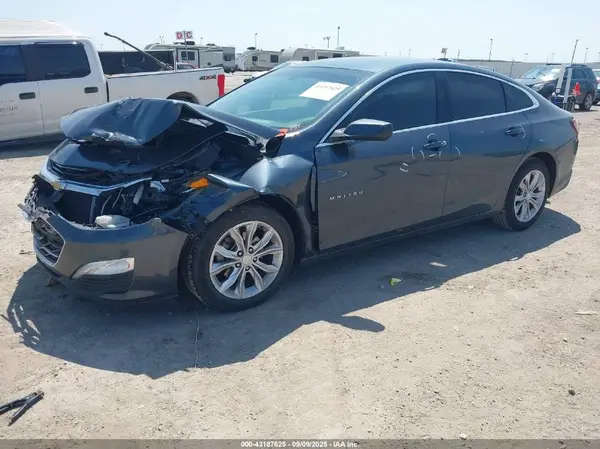 1G1ZD5ST7KF179775 2019 CHEVROLET MALIBU - Image 2