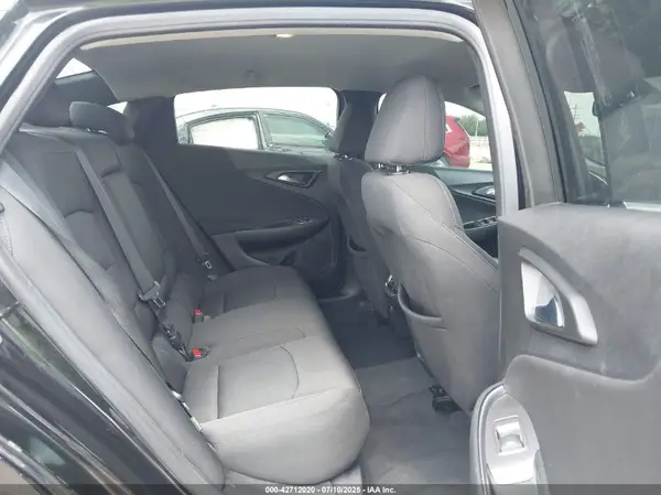 1G1ZD5ST7KF184913 2019 CHEVROLET MALIBU - Image 8