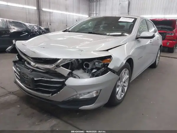 1G1ZD5ST7KF210166 2019 CHEVROLET MALIBU - Image 2