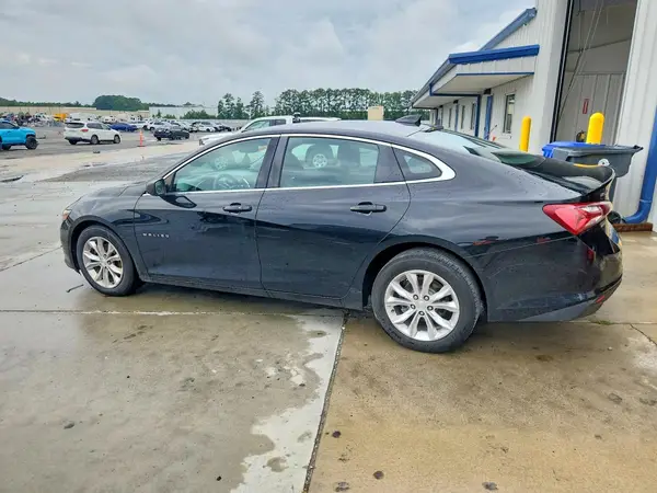 1G1ZD5ST7KF211057 2019 CHEVROLET MALIBU - Image 2