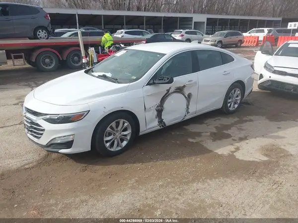 1G1ZD5ST7KF213326 2019 CHEVROLET MALIBU - Image 2