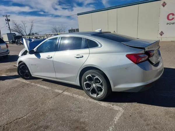 1G1ZD5ST7MF040832 2021 CHEVROLET MALIBU - Image 2