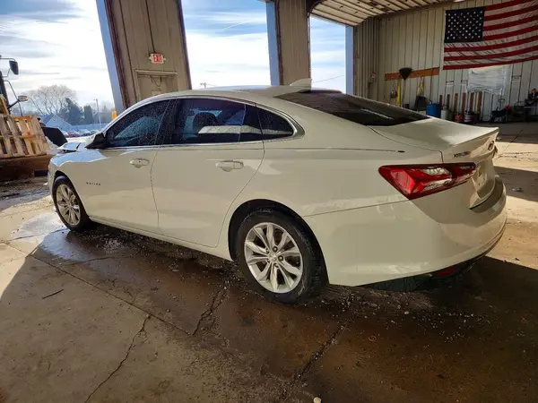 1G1ZD5ST7MF068761 2021 CHEVROLET MALIBU - Image 2