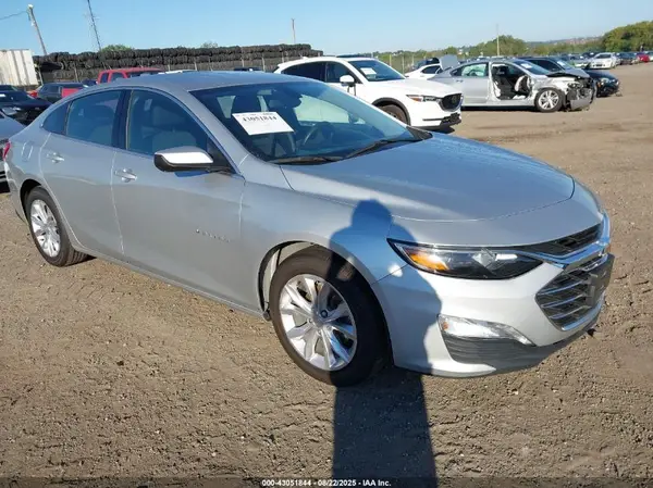 1G1ZD5ST7NF121864 2022 CHEVROLET MALIBU - Image 1