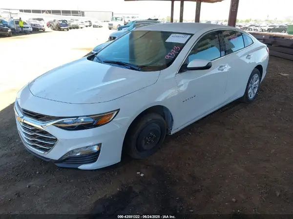 1G1ZD5ST7SF124257 2025 CHEVROLET MALIBU - Image 2