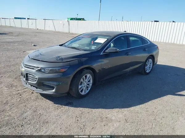 1G1ZD5ST8JF105697 2018 CHEVROLET MALIBU - Image 2