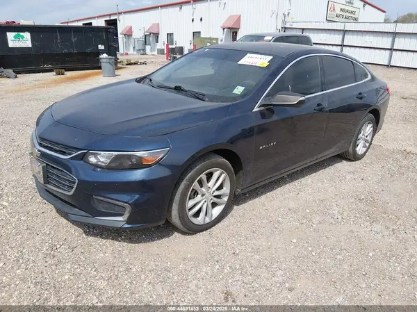 1G1ZD5ST8JF107501 2018 CHEVROLET MALIBU - Image 2