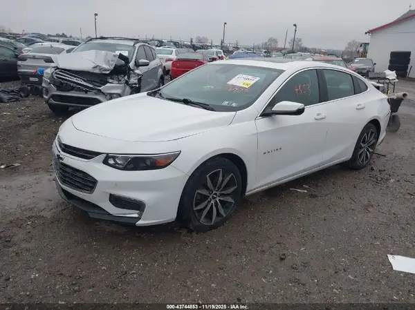 1G1ZD5ST8JF109717 2018 CHEVROLET MALIBU - Image 2