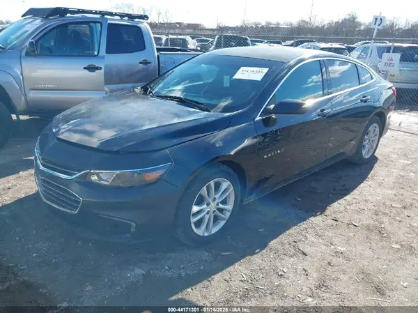 1G1ZD5ST8JF110009 2018 CHEVROLET MALIBU - Image 2