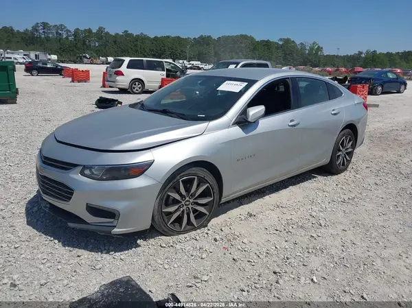 1G1ZD5ST8JF111368 2018 CHEVROLET MALIBU - Image 2