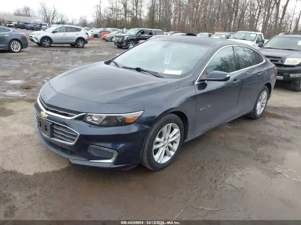 1G1ZD5ST8JF113928 2018 CHEVROLET MALIBU - Image 2