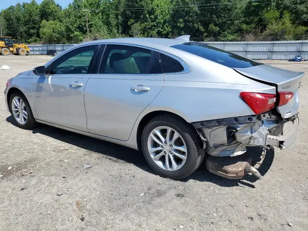 1G1ZD5ST8JF121687 2018 CHEVROLET MALIBU - Image 2